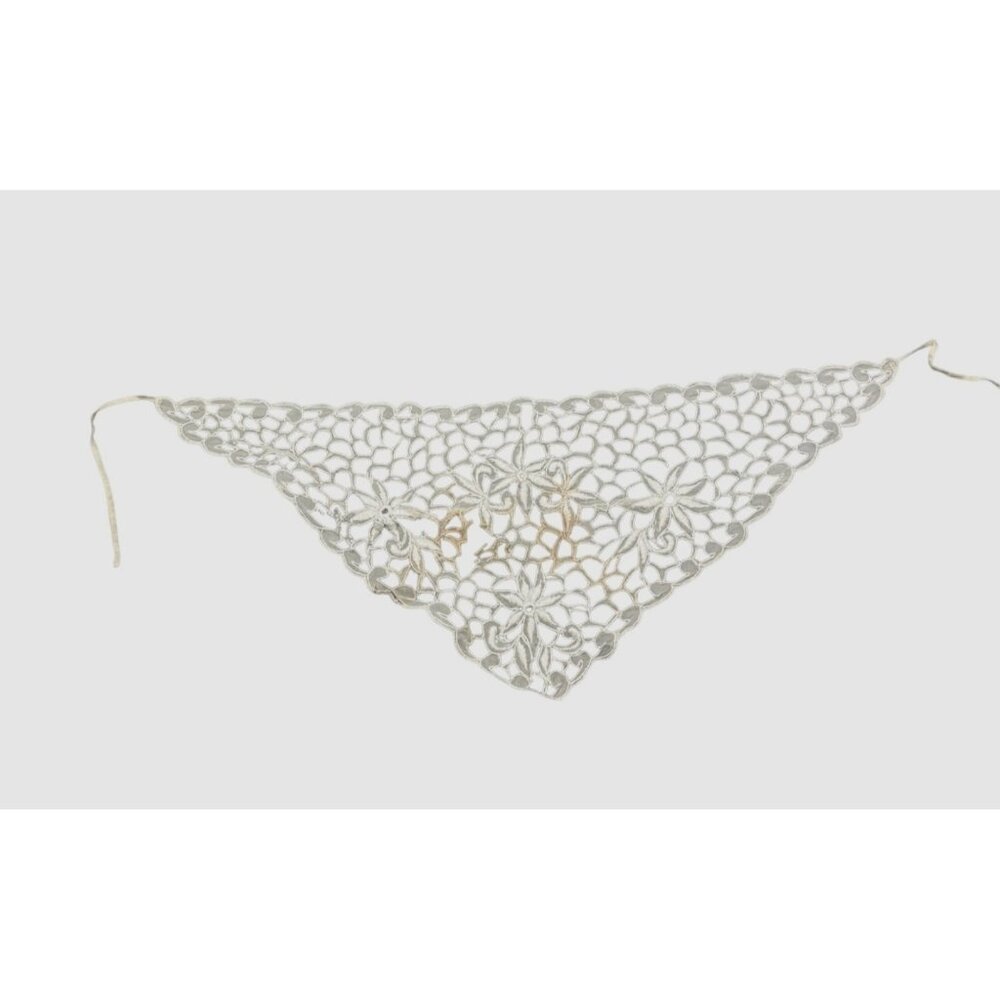 Vintage White Floral Lace Triangular bandana 20" READ